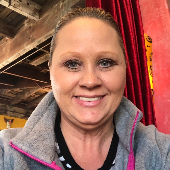 Meet your Posher, Colisa - Picture 1 of 1